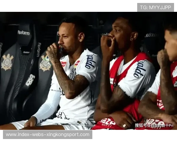 拜仁追内马尔式任意点创造:瑜伽般的战术革新之旅 拜仁追内马尔式任意点创造:瑜伽般的战术革新之旅